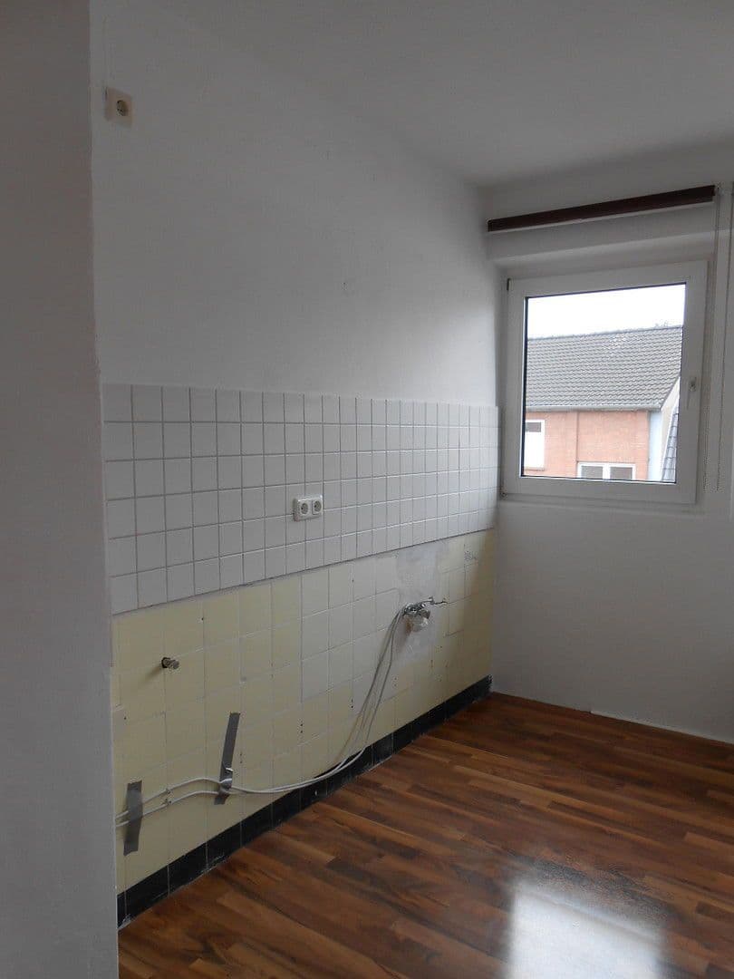 3 bedroom flat to rent, 100 m², Kampstr. 17a, Nordrhein-Westfalen - Mülheim (Ruhr), North Rhine-Westphalia 3 bedroom flat to rent, 100 m², Kampstr. 17a, Nordrhein-Westfalen - Mülheim (Ruhr), North Rhine-Westphalia