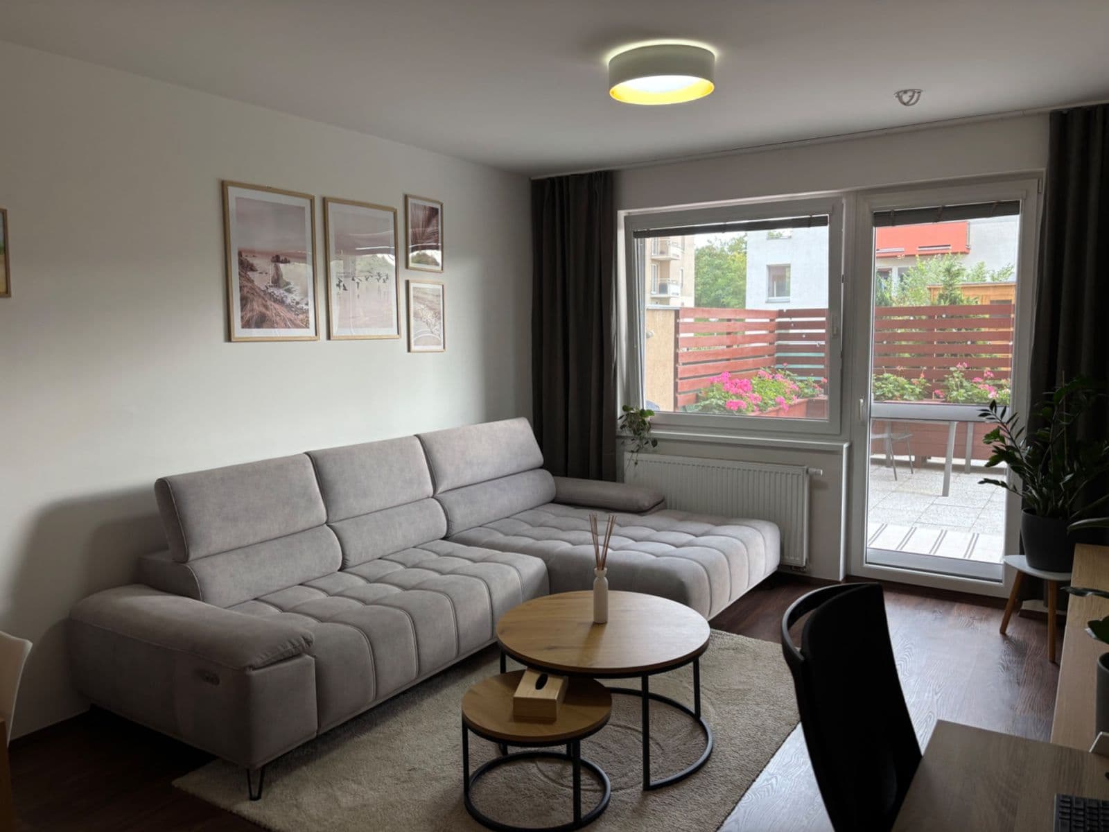 1 bedroom with open-plan kitchen flat to rent, 62 m², Modenská, Prague, Prague 1 bedroom with open-plan kitchen flat to rent, 62 m², Modenská, Prague, Prague