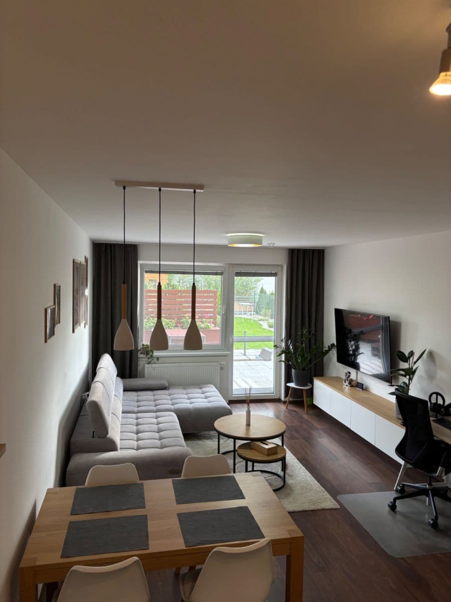 1 bedroom with open-plan kitchen flat to rent, 62 m², Modenská, Prague, Prague 1 bedroom with open-plan kitchen flat to rent, 62 m², Modenská, Prague, Prague