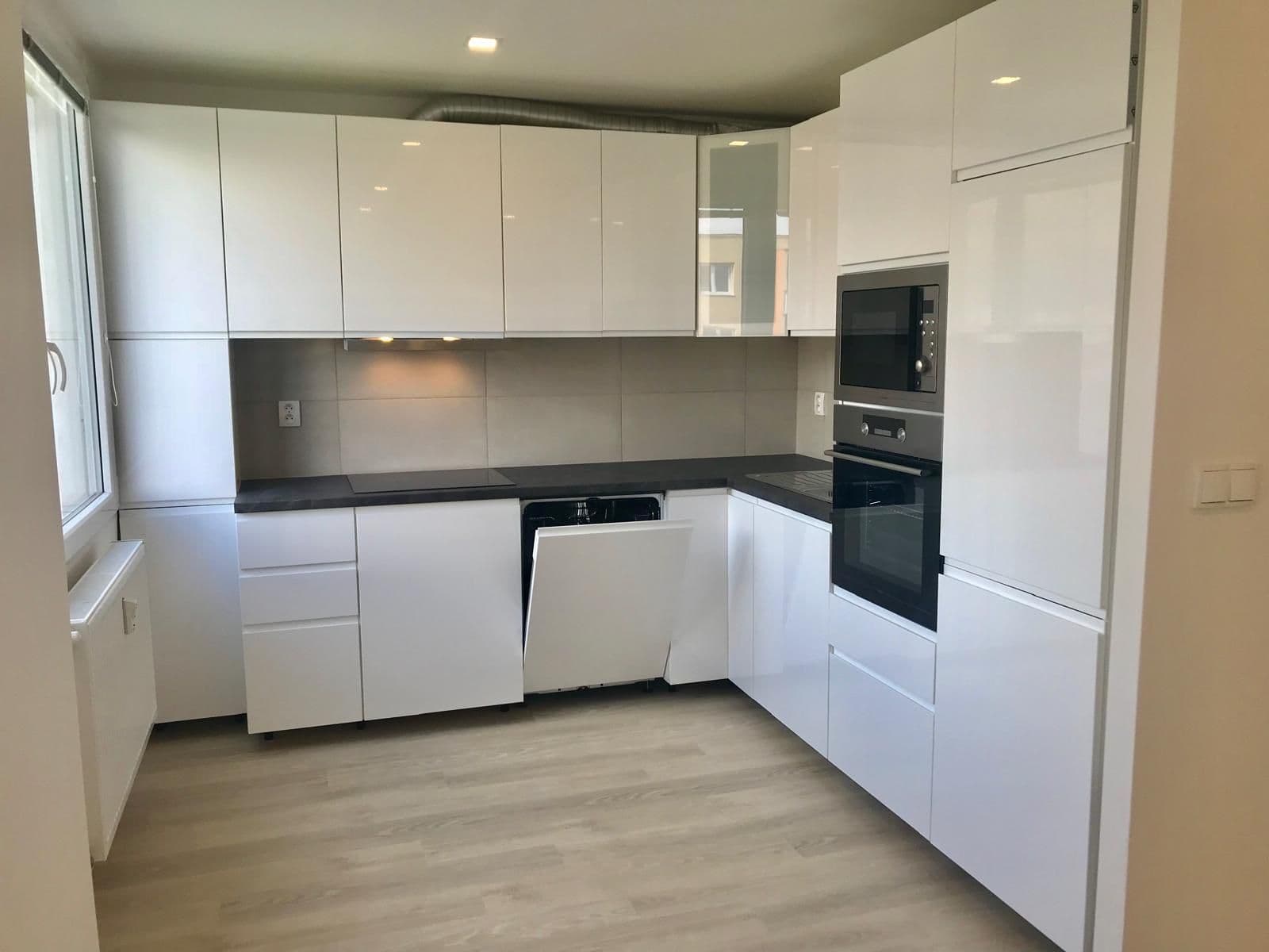 2 bedroom with open-plan kitchen flat to rent, 57 m², Litevská, Kladno, Středočeský Region 2 bedroom with open-plan kitchen flat to rent, 57 m², Litevská, Kladno, Středočeský Region