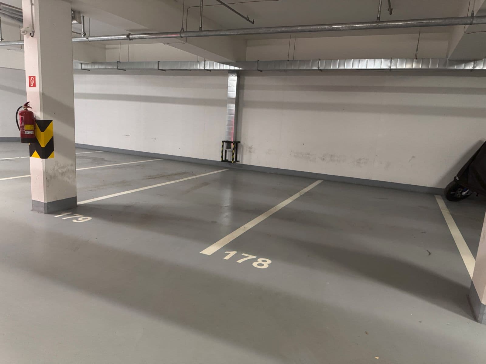 garage for sale, 31 m², Březenská, Prague, Prague garage for sale, 31 m², Březenská, Prague, Prague