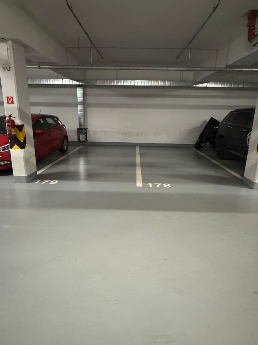 garage for sale, 31 m², Březenská, Prague, Prague garage for sale, 31 m², Březenská, Prague, Prague