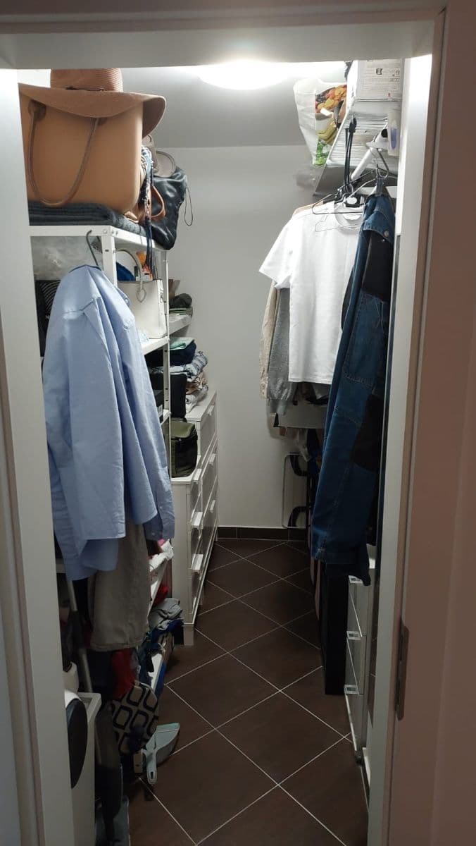 1 bedroom with open-plan kitchen flat to rent, 54 m², Míšovická, Prague, Prague 1 bedroom with open-plan kitchen flat to rent, 54 m², Míšovická, Prague, Prague