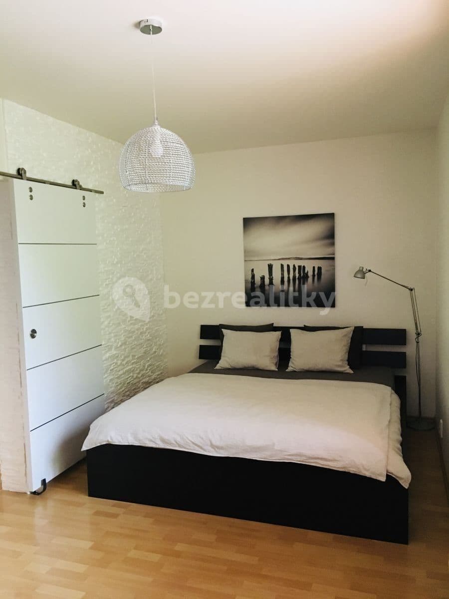 1 bedroom with open-plan kitchen flat for sale, 62 m², Jeremenkova, Prague, Prague 1 bedroom with open-plan kitchen flat for sale, 62 m², Jeremenkova, Prague, Prague