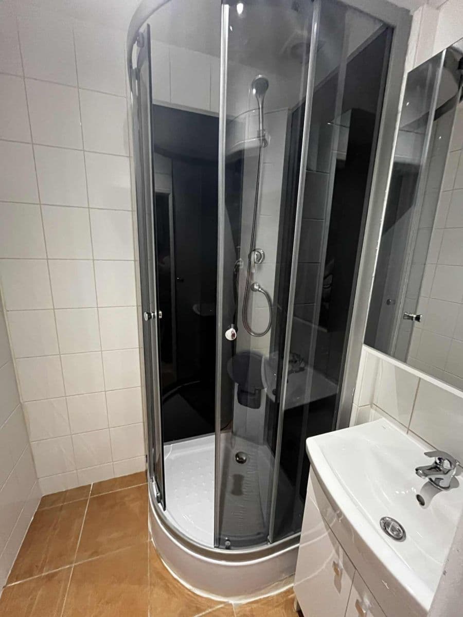 3 bedroom flat to rent, 55 m², Hrusická, Prague, Prague 3 bedroom flat to rent, 55 m², Hrusická, Prague, Prague