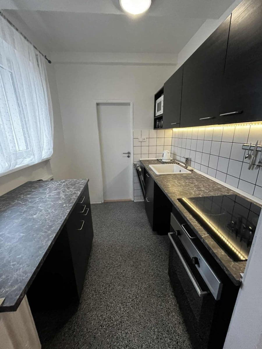 3 bedroom flat to rent, 55 m², Hrusická, Prague, Prague 3 bedroom flat to rent, 55 m², Hrusická, Prague, Prague