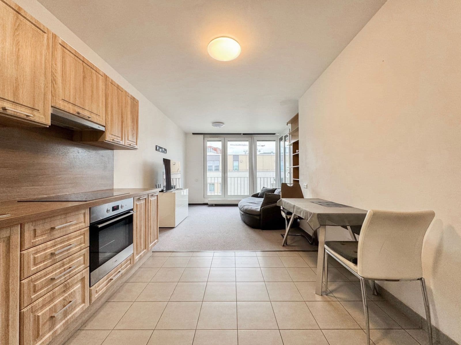 1 bedroom with open-plan kitchen flat to rent, 54 m², Olgy Havlové, Prague, Prague 1 bedroom with open-plan kitchen flat to rent, 54 m², Olgy Havlové, Prague, Prague