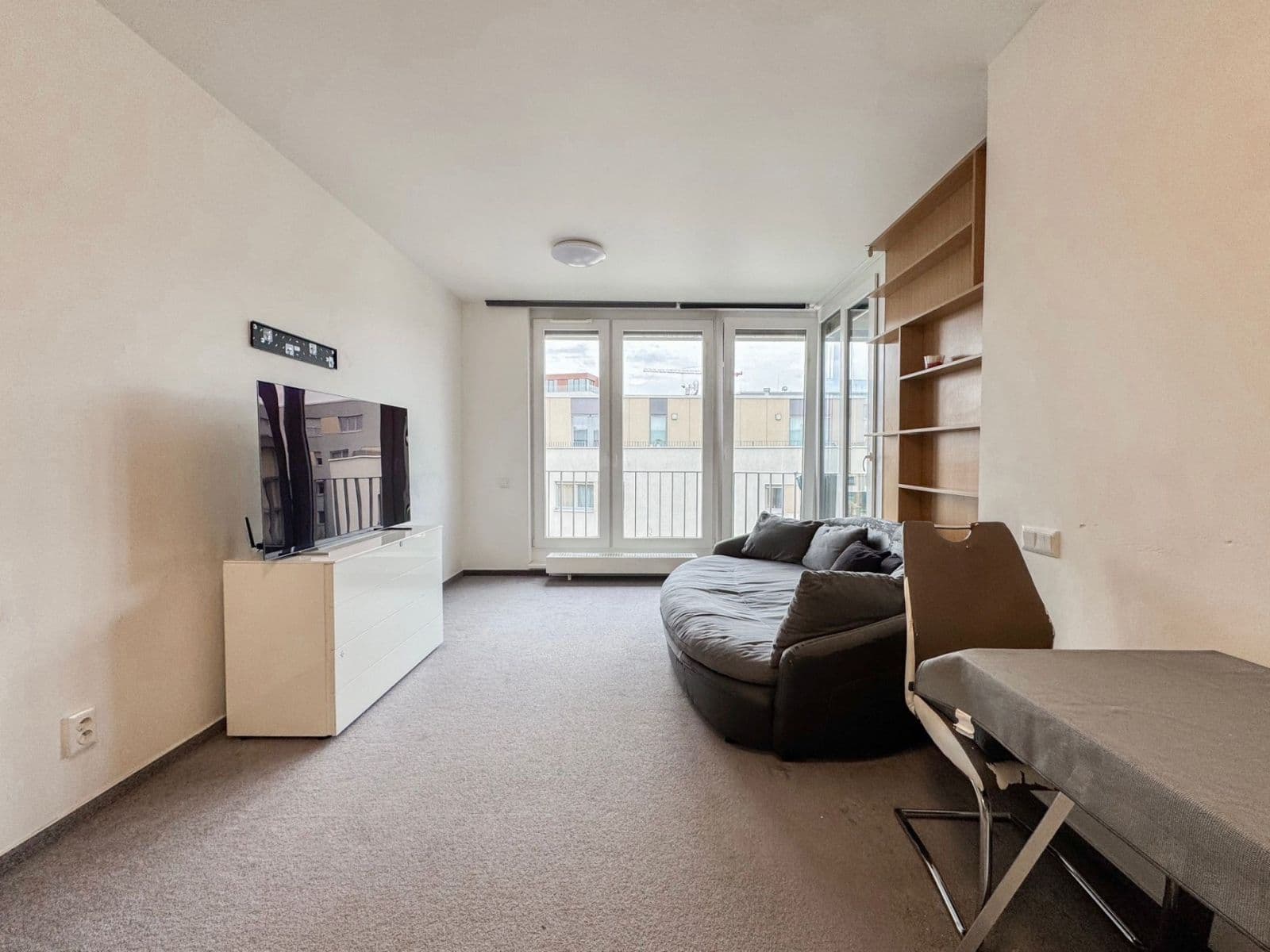 1 bedroom with open-plan kitchen flat to rent, 54 m², Olgy Havlové, Prague, Prague 1 bedroom with open-plan kitchen flat to rent, 54 m², Olgy Havlové, Prague, Prague