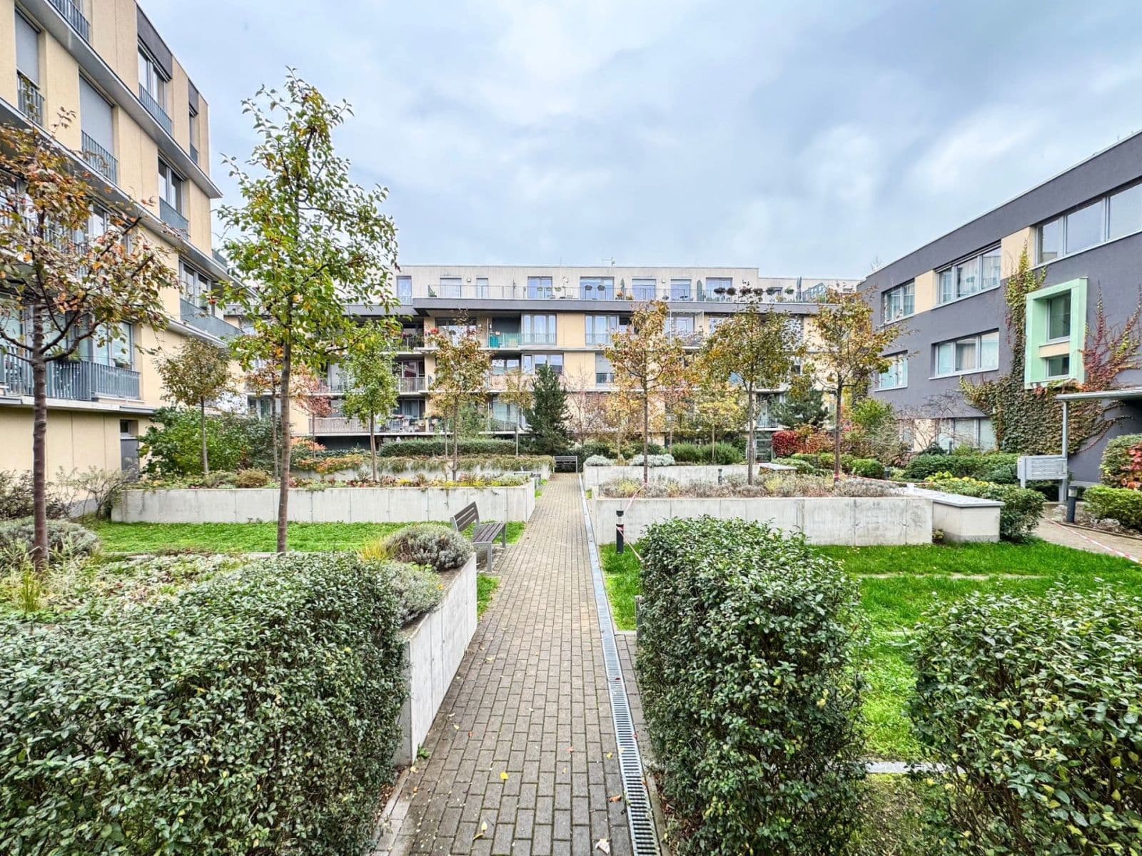 1 bedroom with open-plan kitchen flat to rent, 54 m², Olgy Havlové, Prague, Prague 1 bedroom with open-plan kitchen flat to rent, 54 m², Olgy Havlové, Prague, Prague