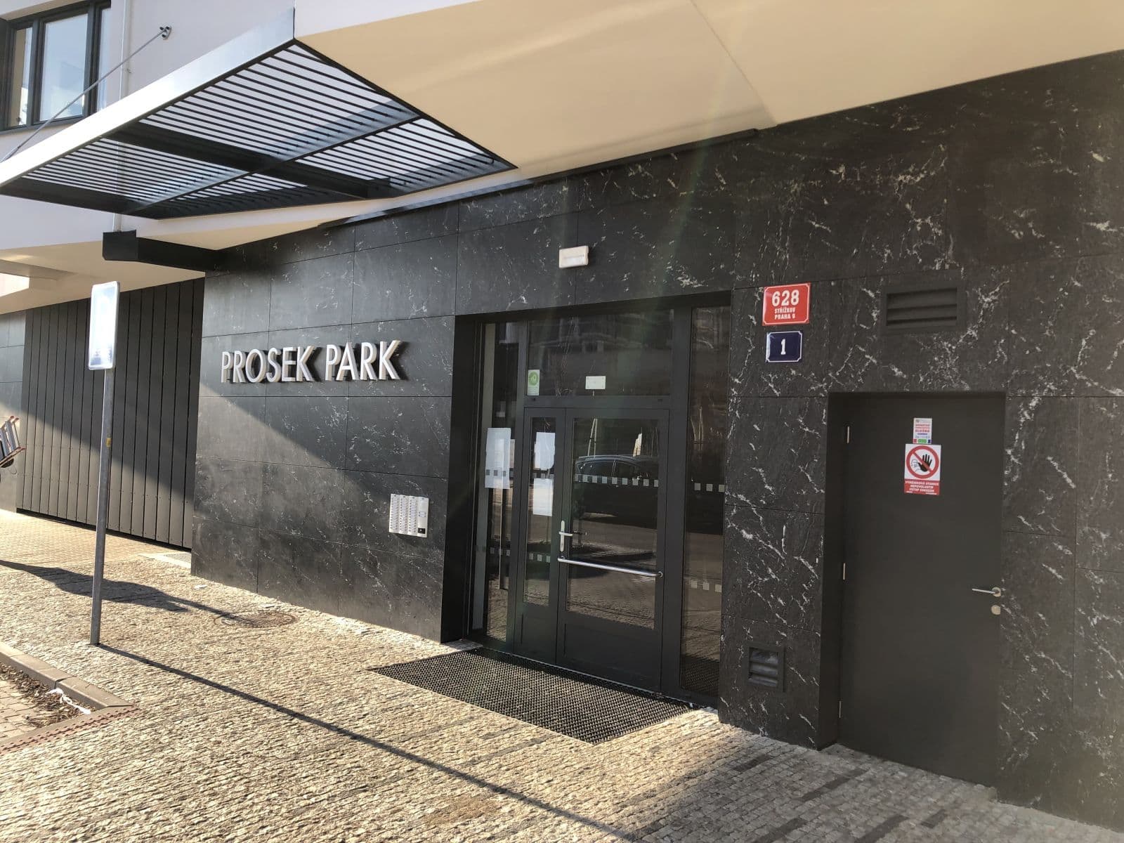 1 bedroom with open-plan kitchen flat to rent, 53 m², Makedonská, Prague, Prague 1 bedroom with open-plan kitchen flat to rent, 53 m², Makedonská, Prague, Prague