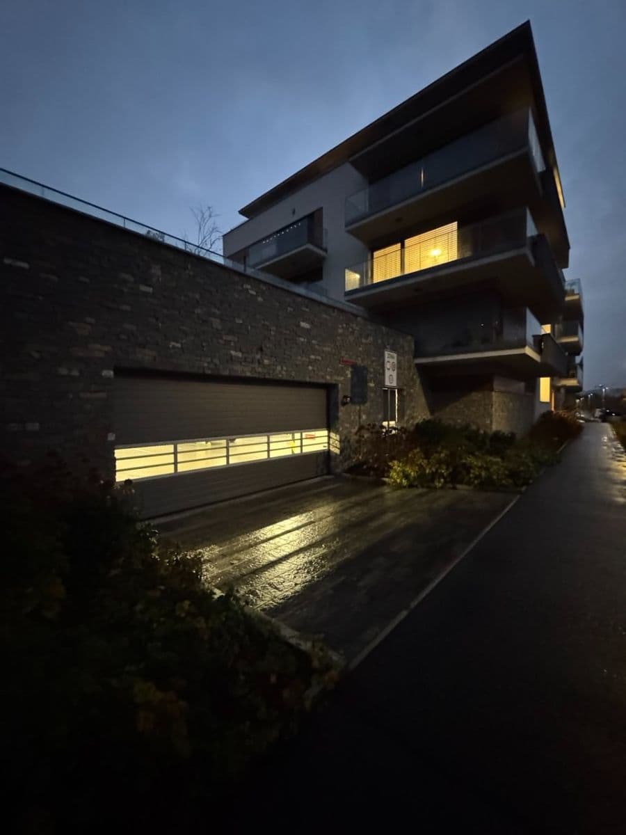 garage to rent, 12 m², Lučištníků, Prague, Prague garage to rent, 12 m², Lučištníků, Prague, Prague