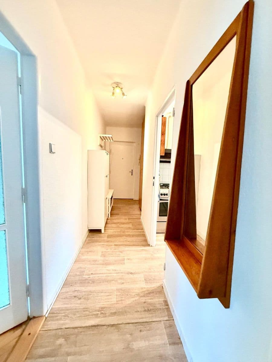 3 bedroom flat to rent, 64 m², Dvorecká, Prague, Prague 3 bedroom flat to rent, 64 m², Dvorecká, Prague, Prague