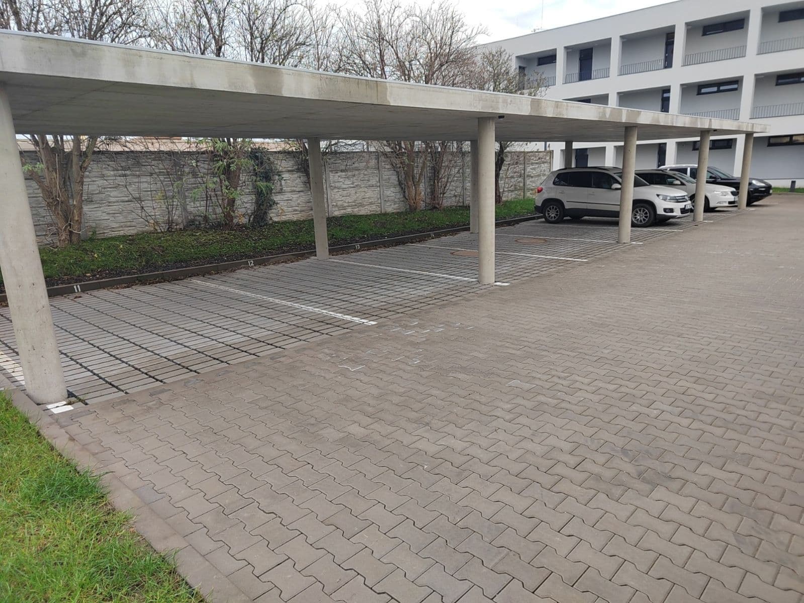 garage to rent, 13 m², Kostelecká, Prague, Prague garage to rent, 13 m², Kostelecká, Prague, Prague