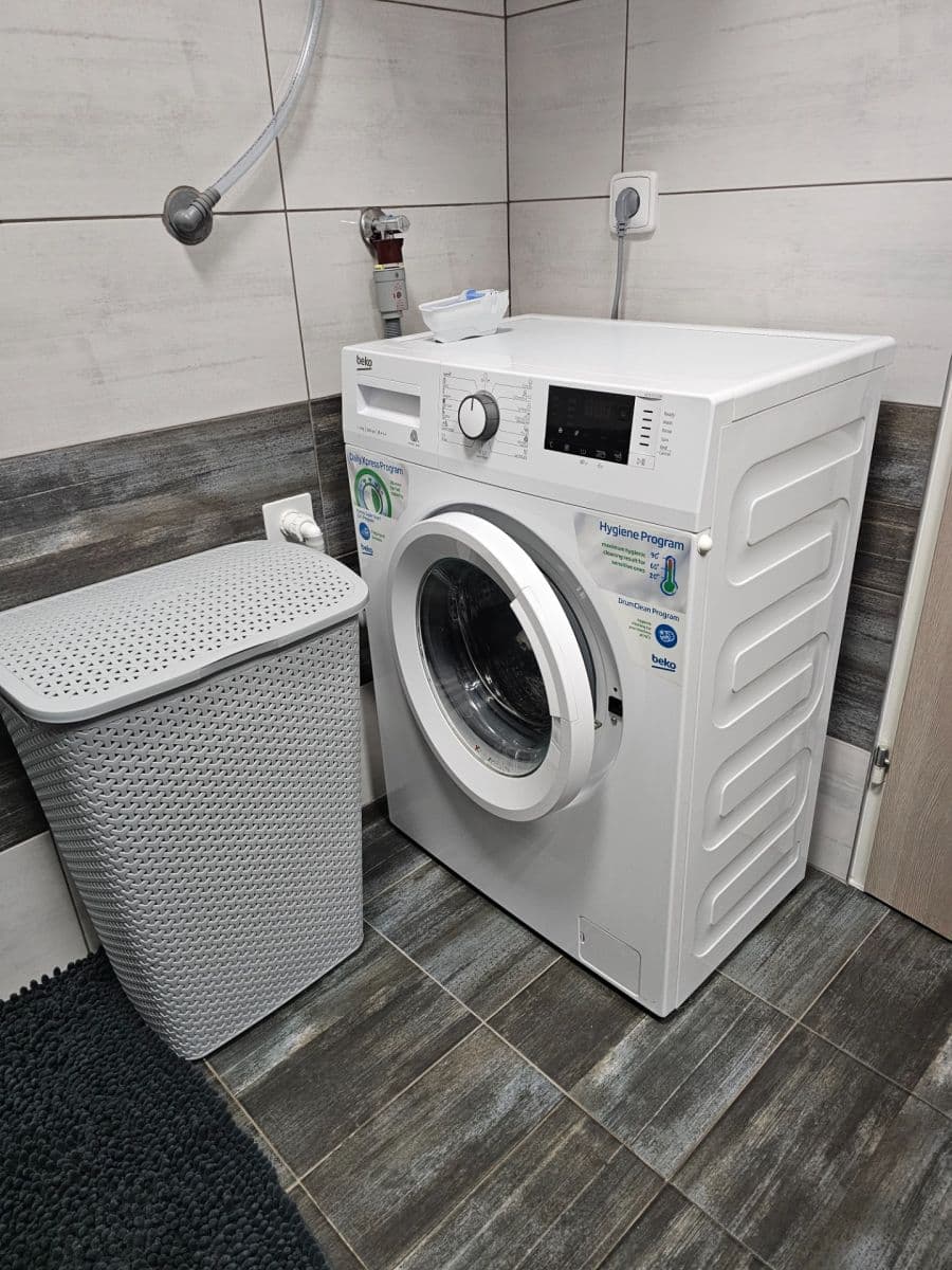 Studio flat to rent, 24 m², Vrapická, Kladno, Středočeský Region Studio flat to rent, 24 m², Vrapická, Kladno, Středočeský Region