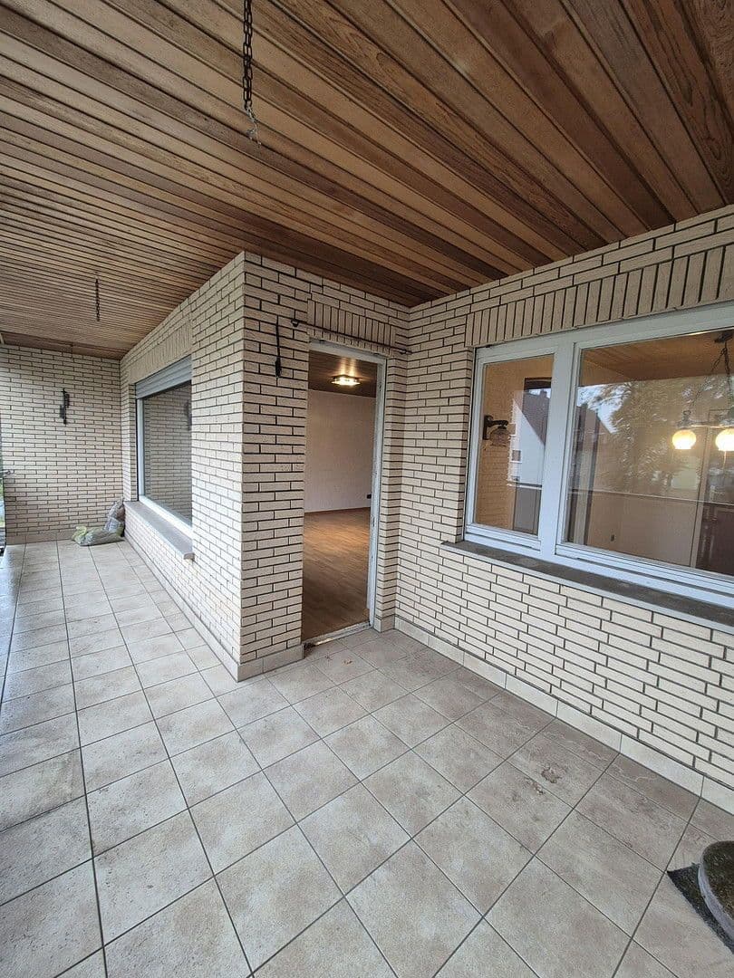 2 bedroom with open-plan kitchen flat for sale, 89 m², Bielefeld, North Rhine-Westphalia 2 bedroom with open-plan kitchen flat for sale, 89 m², Bielefeld, North Rhine-Westphalia