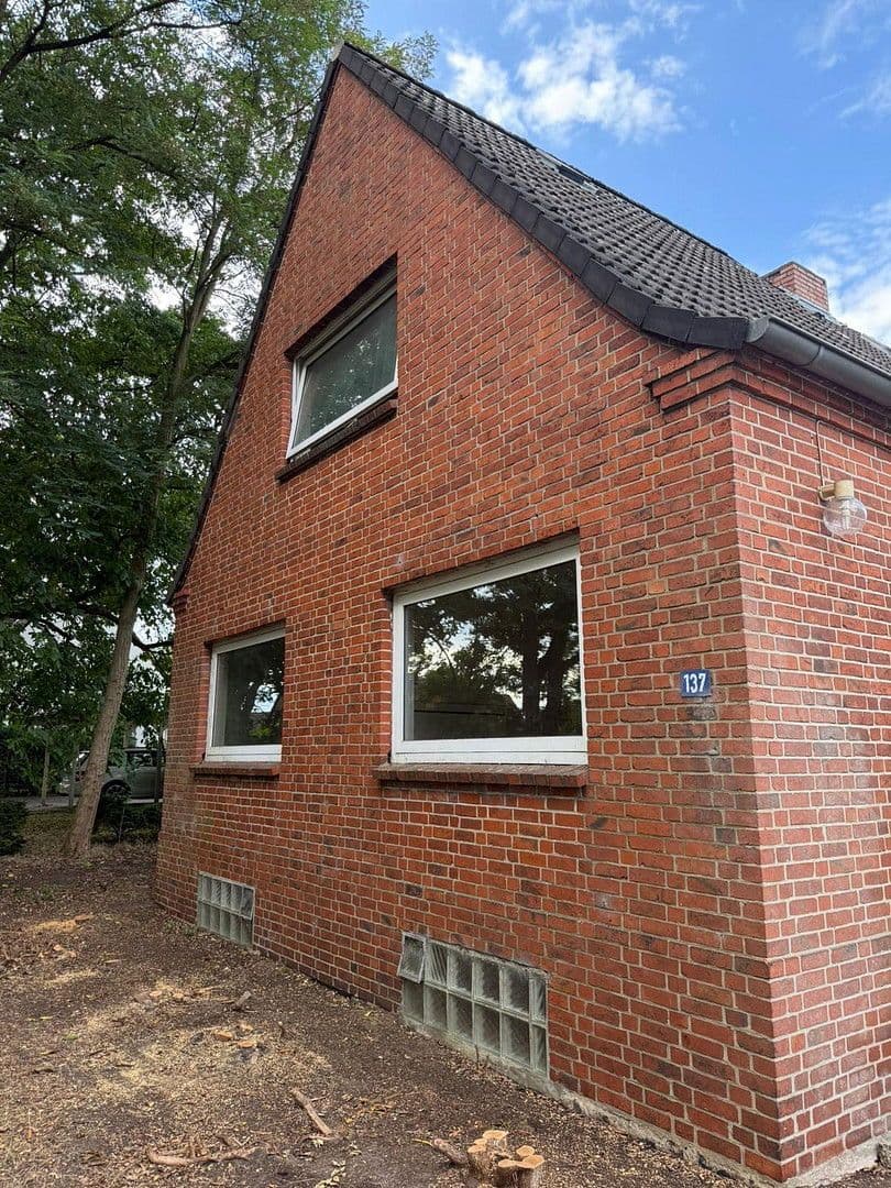 house for sale, 90 m², Am Ochsenzoll 137, Norderstedt, Schleswig-Holstein house for sale, 90 m², Am Ochsenzoll 137, Norderstedt, Schleswig-Holstein