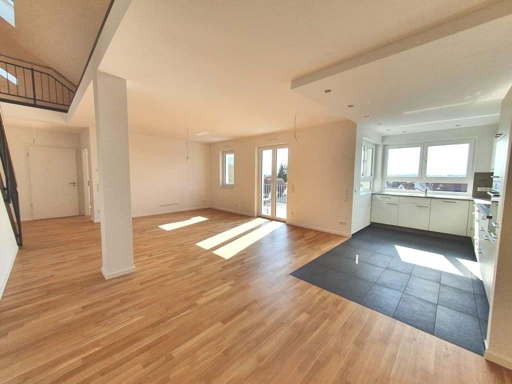 2 bedroom with open-plan kitchen flat to rent, 132 m², Griesheim, Hesse 2 bedroom with open-plan kitchen flat to rent, 132 m², Griesheim, Hesse