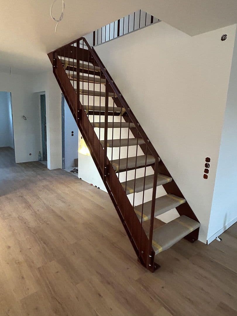 3 bedroom with open-plan kitchen flat to rent, 128 m², Fronbergstraße 4, Kirchheim am Neckar, Baden-Württemberg 3 bedroom with open-plan kitchen flat to rent, 128 m², Fronbergstraße 4, Kirchheim am Neckar, Baden-Württemberg