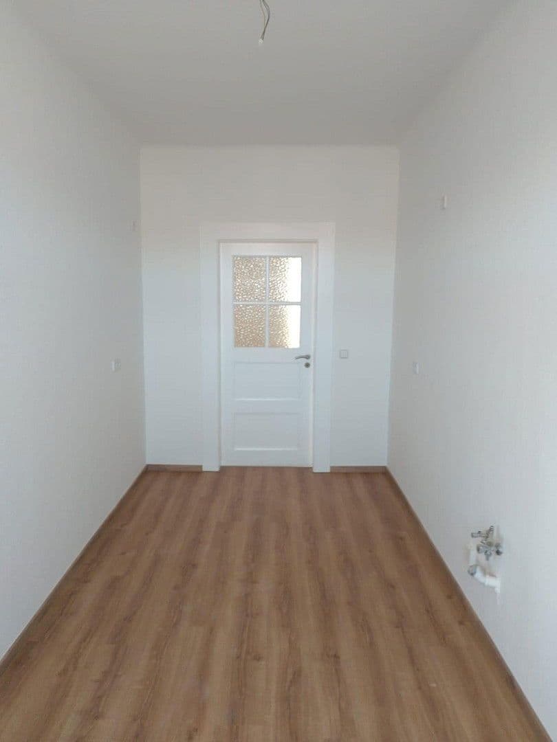 4 bedroom flat to rent, 100 m², Naunhofer Straße 53, Leipzig, Saxony 4 bedroom flat to rent, 100 m², Naunhofer Straße 53, Leipzig, Saxony