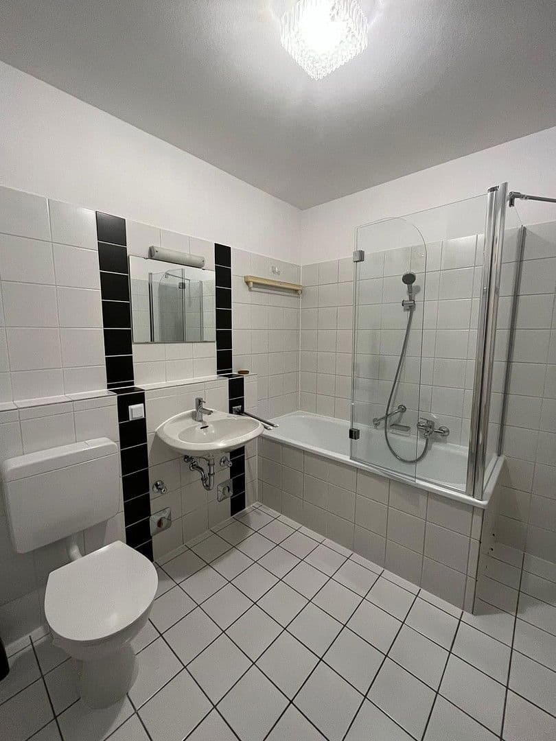 2 bedroom with open-plan kitchen flat to rent, 102 m², Bonn, North Rhine-Westphalia 2 bedroom with open-plan kitchen flat to rent, 102 m², Bonn, North Rhine-Westphalia