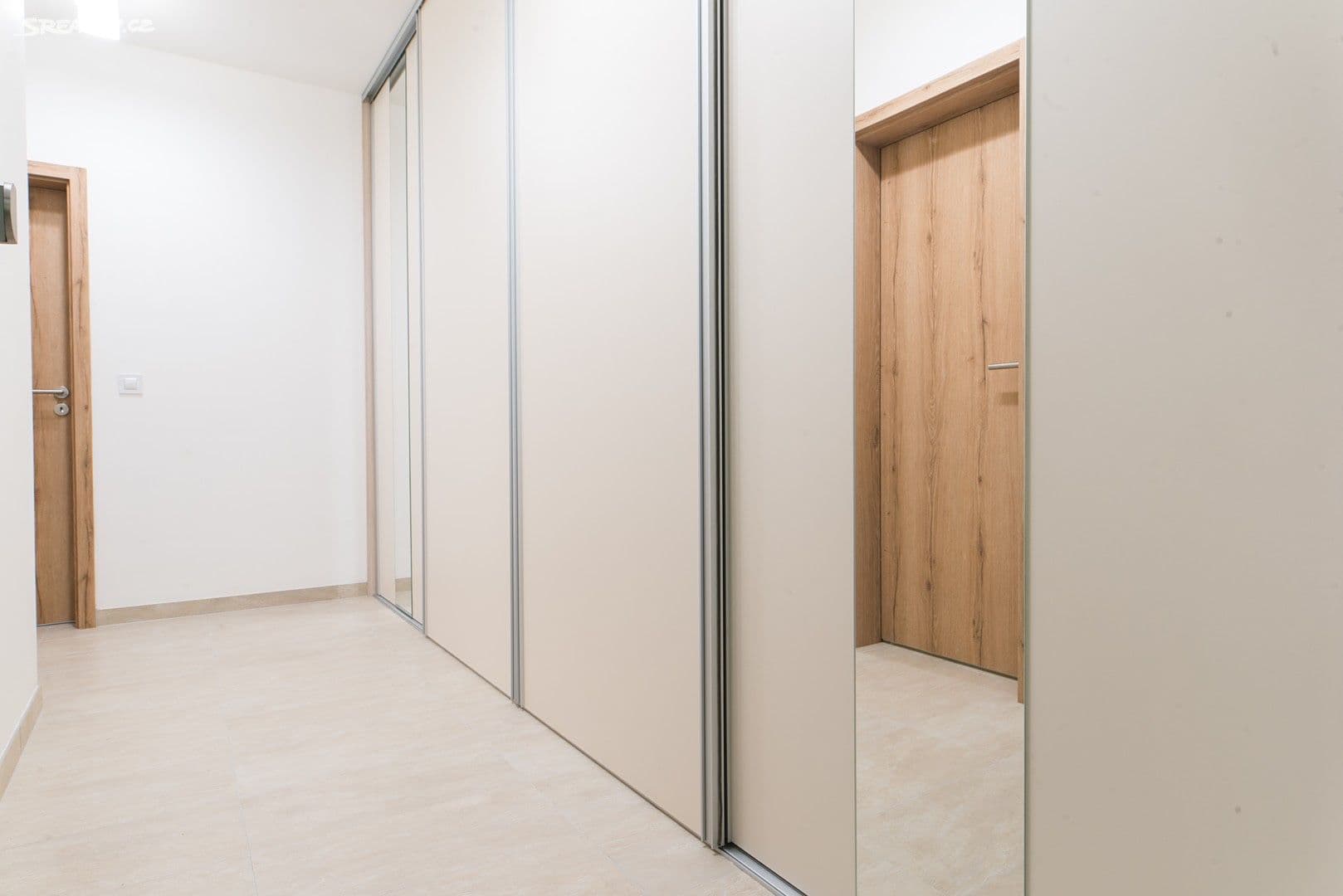 1 bedroom with open-plan kitchen flat to rent, 60 m², Zvěřinova, Prague, Prague 1 bedroom with open-plan kitchen flat to rent, 60 m², Zvěřinova, Prague, Prague