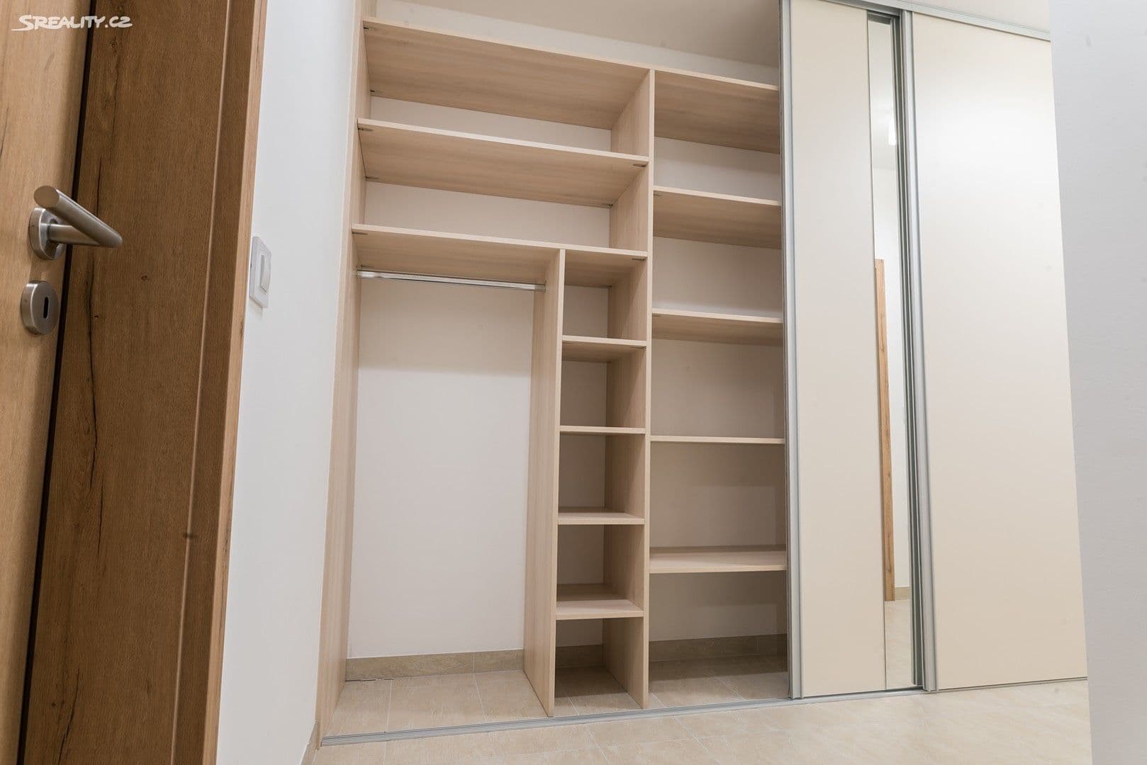 1 bedroom with open-plan kitchen flat to rent, 60 m², Zvěřinova, Prague, Prague 1 bedroom with open-plan kitchen flat to rent, 60 m², Zvěřinova, Prague, Prague