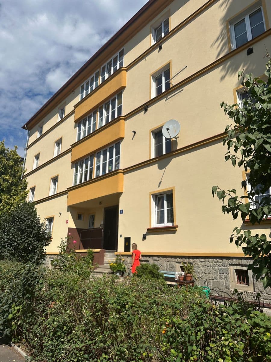 1 bedroom with open-plan kitchen flat to rent, 45 m², Klíšská, Ústí nad Labem, Ústecký Region 1 bedroom with open-plan kitchen flat to rent, 45 m², Klíšská, Ústí nad Labem, Ústecký Region