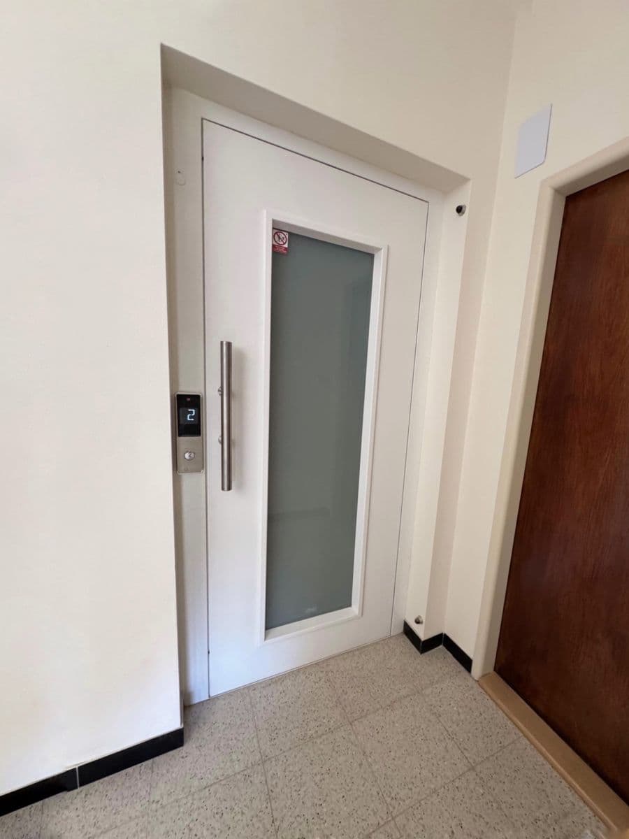 1 bedroom with open-plan kitchen flat for sale, 56 m², Prachnerova, Prague, Prague 1 bedroom with open-plan kitchen flat for sale, 56 m², Prachnerova, Prague, Prague