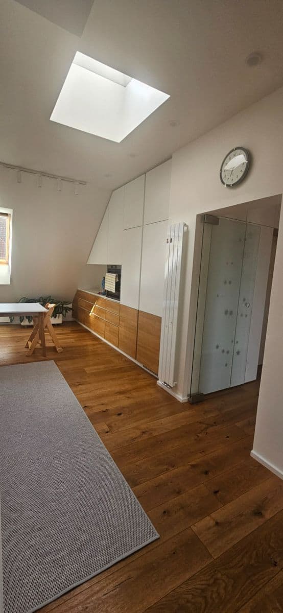 3 bedroom with open-plan kitchen flat to rent, 120 m², Wuchterlova, Prague, Prague 3 bedroom with open-plan kitchen flat to rent, 120 m², Wuchterlova, Prague, Prague