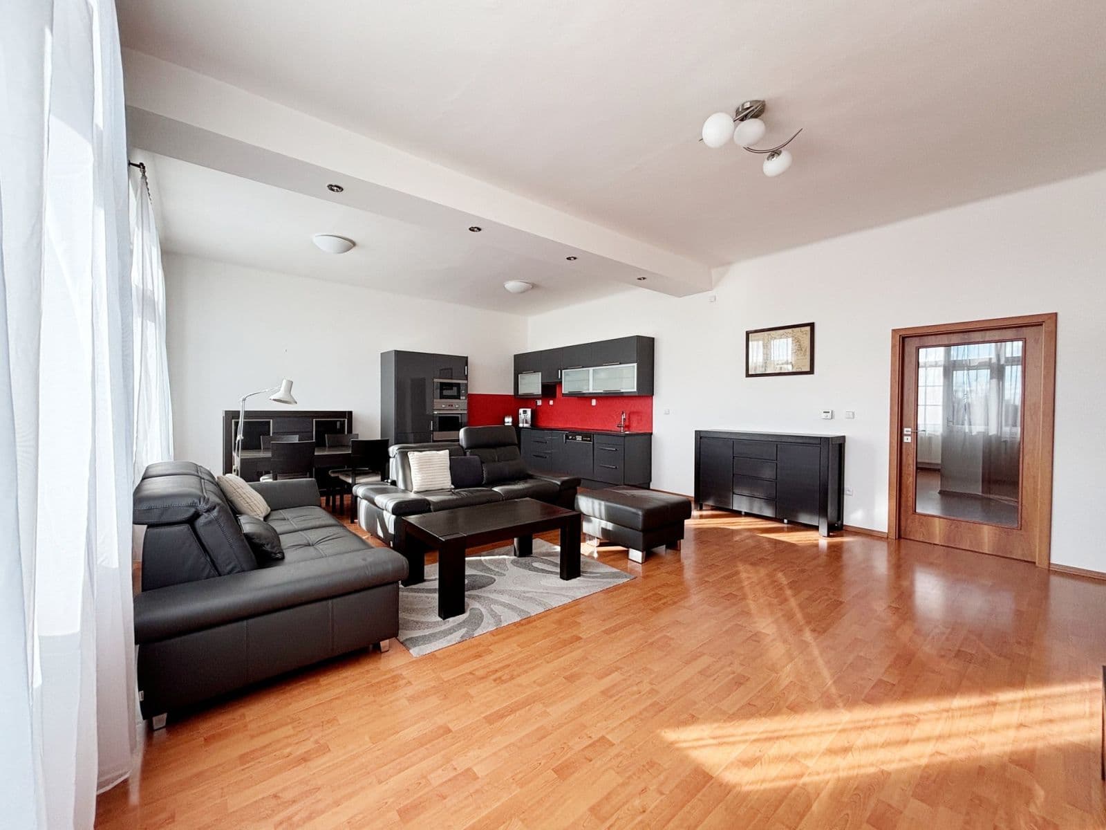 2 bedroom with open-plan kitchen flat to rent, 123 m², Kostelní, Prague, Prague 2 bedroom with open-plan kitchen flat to rent, 123 m², Kostelní, Prague, Prague