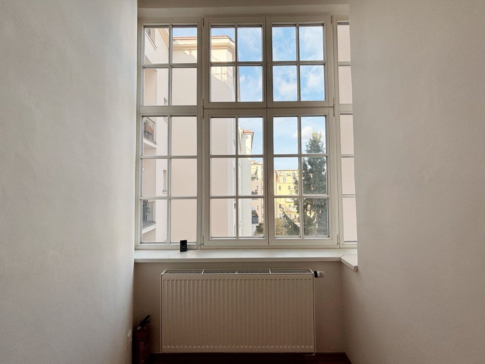 2 bedroom with open-plan kitchen flat to rent, 123 m², Kostelní, Prague, Prague 2 bedroom with open-plan kitchen flat to rent, 123 m², Kostelní, Prague, Prague