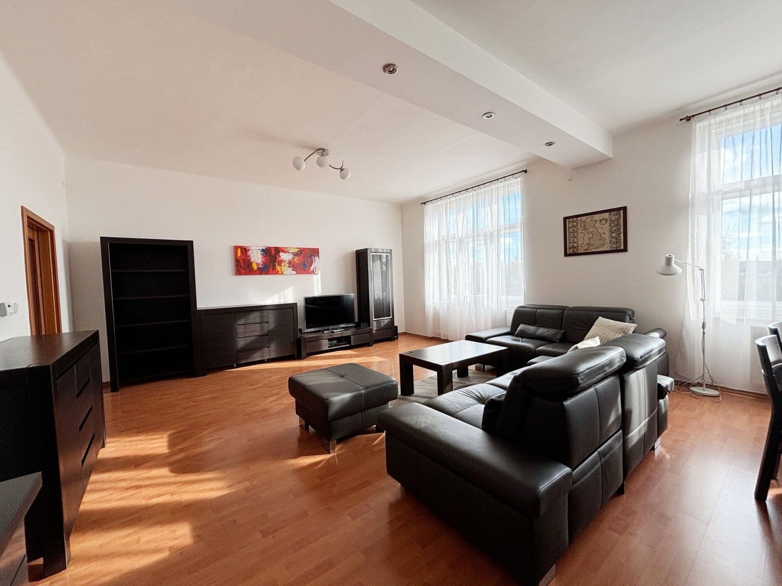 2 bedroom with open-plan kitchen flat to rent, 123 m², Kostelní, Prague, Prague 2 bedroom with open-plan kitchen flat to rent, 123 m², Kostelní, Prague, Prague