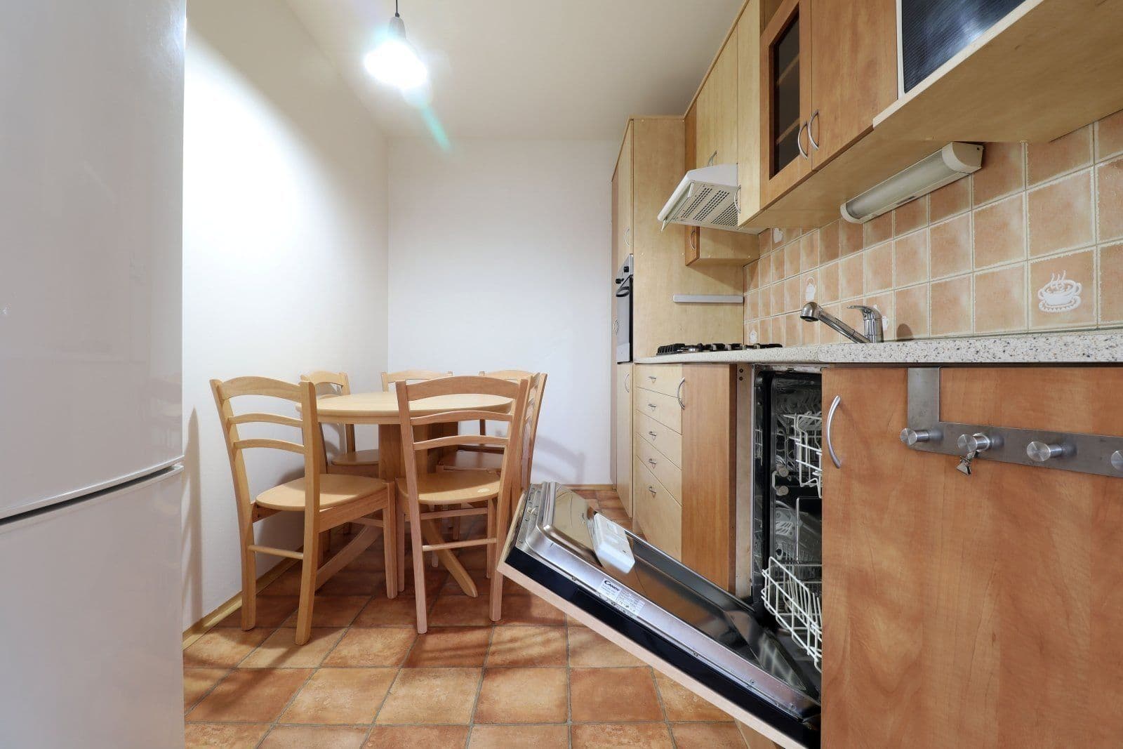 2 bedroom with open-plan kitchen flat to rent, 65 m², Jažlovická, Prague, Prague 2 bedroom with open-plan kitchen flat to rent, 65 m², Jažlovická, Prague, Prague