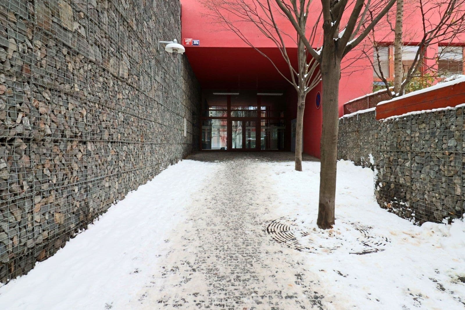 1 bedroom with open-plan kitchen flat to rent, 76 m², Novákových, Prague, Prague 1 bedroom with open-plan kitchen flat to rent, 76 m², Novákových, Prague, Prague