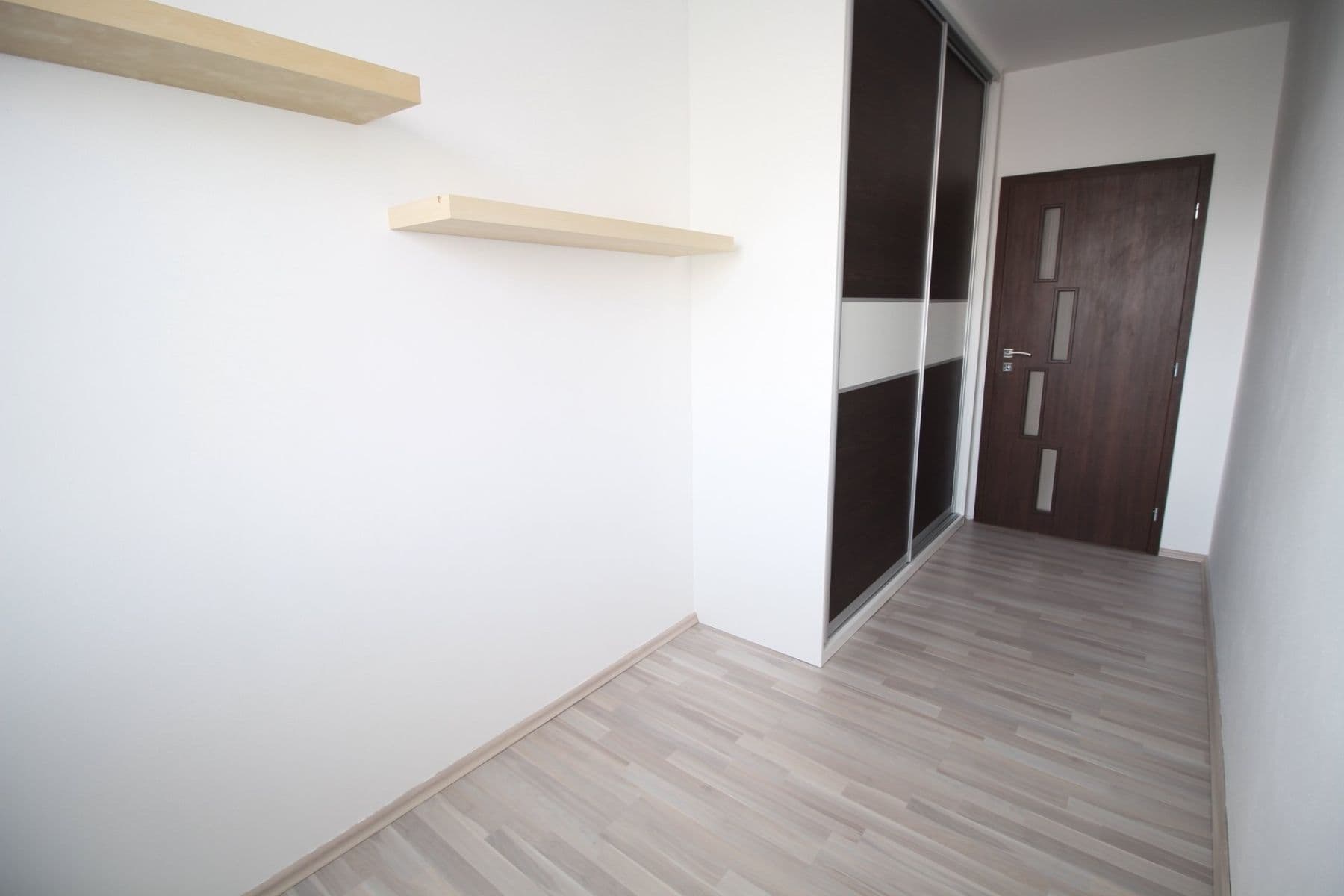 2 bedroom with open-plan kitchen flat to rent, 76 m², Leopoldova, Prague, Prague 2 bedroom with open-plan kitchen flat to rent, 76 m², Leopoldova, Prague, Prague