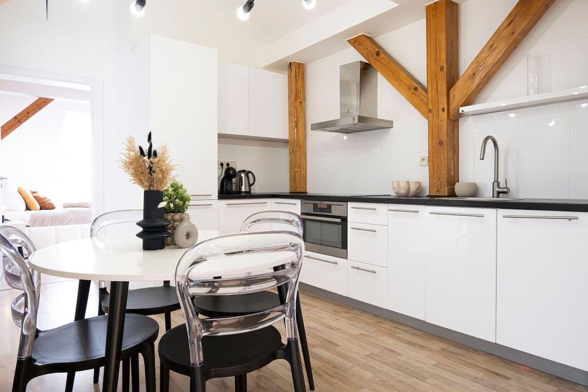 flat to rent, 100 m², Opletalova, Prague, Prague flat to rent, 100 m², Opletalova, Prague, Prague