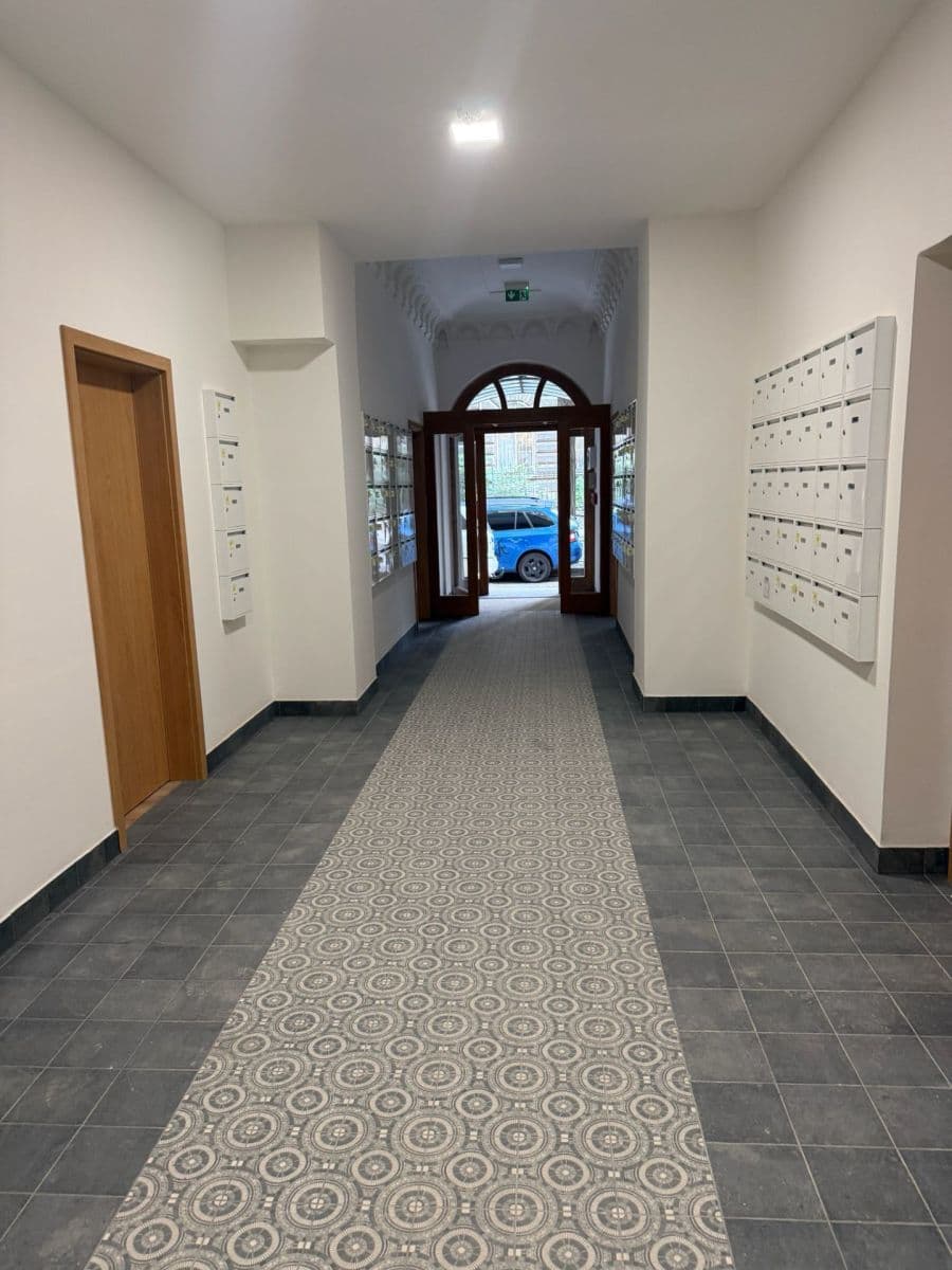 non-residential property to rent, 3 m², Sokolská, Prague, Prague non-residential property to rent, 3 m², Sokolská, Prague, Prague