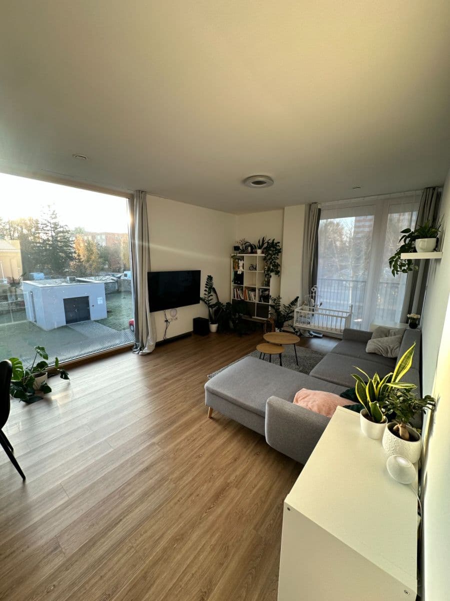 1 bedroom with open-plan kitchen flat to rent, 55 m², Náchodská, Tábor, Jihočeský Region 1 bedroom with open-plan kitchen flat to rent, 55 m², Náchodská, Tábor, Jihočeský Region