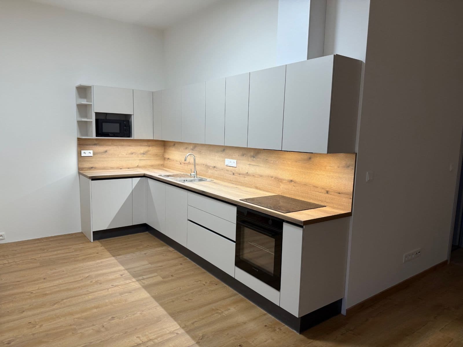 1 bedroom with open-plan kitchen flat to rent, 44 m², Na Skále, Čáslav, Středočeský Region 1 bedroom with open-plan kitchen flat to rent, 44 m², Na Skále, Čáslav, Středočeský Region