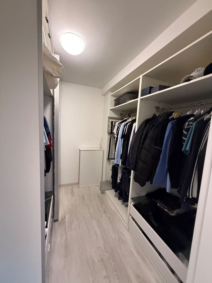 2 bedroom flat for sale, 110 m², Osadní, Prague, Prague 2 bedroom flat for sale, 110 m², Osadní, Prague, Prague