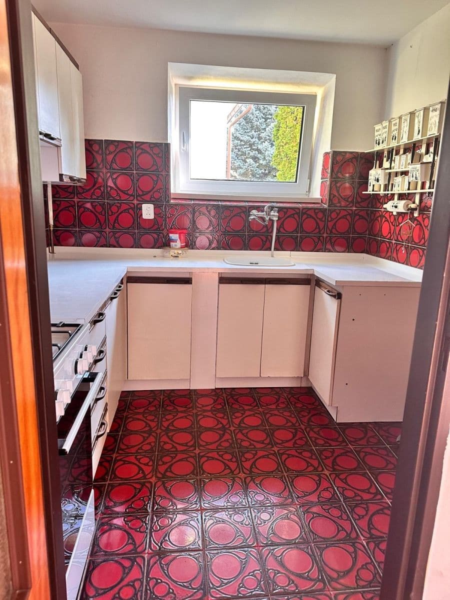 Studio flat to rent, 38 m², Pod Průsekem, Prague, Prague Studio flat to rent, 38 m², Pod Průsekem, Prague, Prague