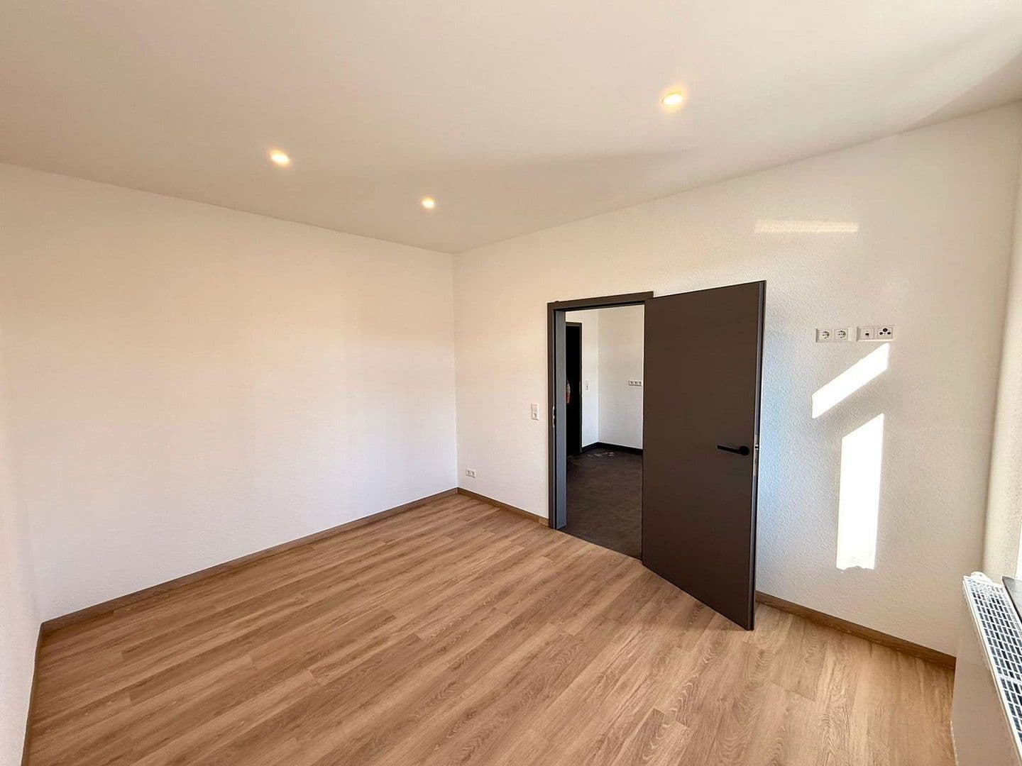 3 bedroom flat to rent, 75 m², Espenweg 5, Wilkau-Haßlau, Saxony 3 bedroom flat to rent, 75 m², Espenweg 5, Wilkau-Haßlau, Saxony