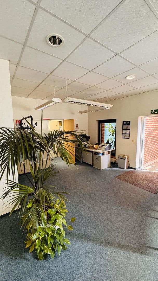 office to rent, 80 m², Marienstr. 4, Neustrelitz, Mecklenburg-Vorpommern office to rent, 80 m², Marienstr. 4, Neustrelitz, Mecklenburg-Vorpommern