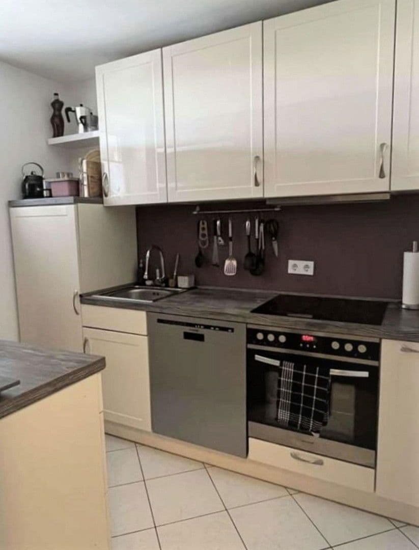 2 bedroom flat to rent, 38 m², Melker Gasse 13/3, Baden, Lower Austria 2 bedroom flat to rent, 38 m², Melker Gasse 13/3, Baden, Lower Austria