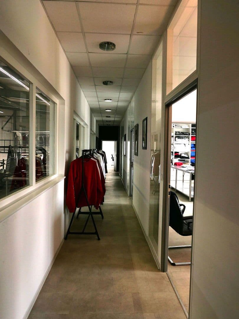 non-residential property for sale, 3,272 m², Mühlheim am Main, Hesse non-residential property for sale, 3,272 m², Mühlheim am Main, Hesse