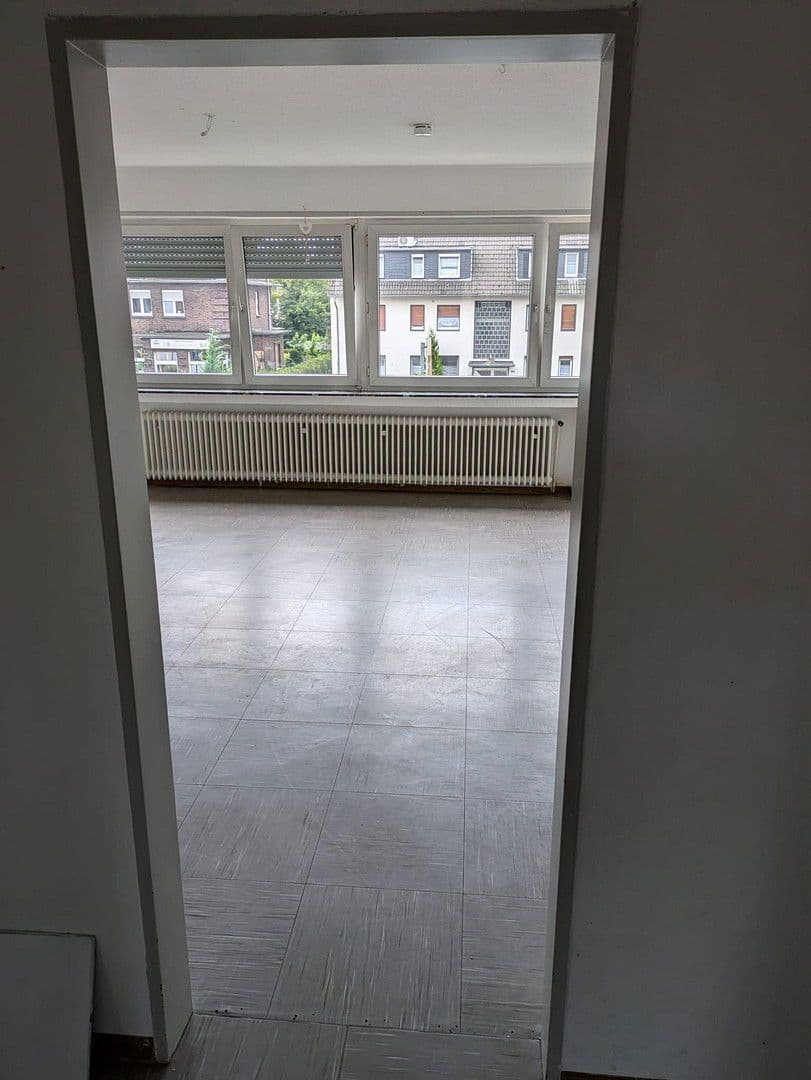 2 bedroom with open-plan kitchen flat to rent, 82 m², Sachsenstrasse 176, Recklinghausen, North Rhine-Westphalia 2 bedroom with open-plan kitchen flat to rent, 82 m², Sachsenstrasse 176, Recklinghausen, North Rhine-Westphalia