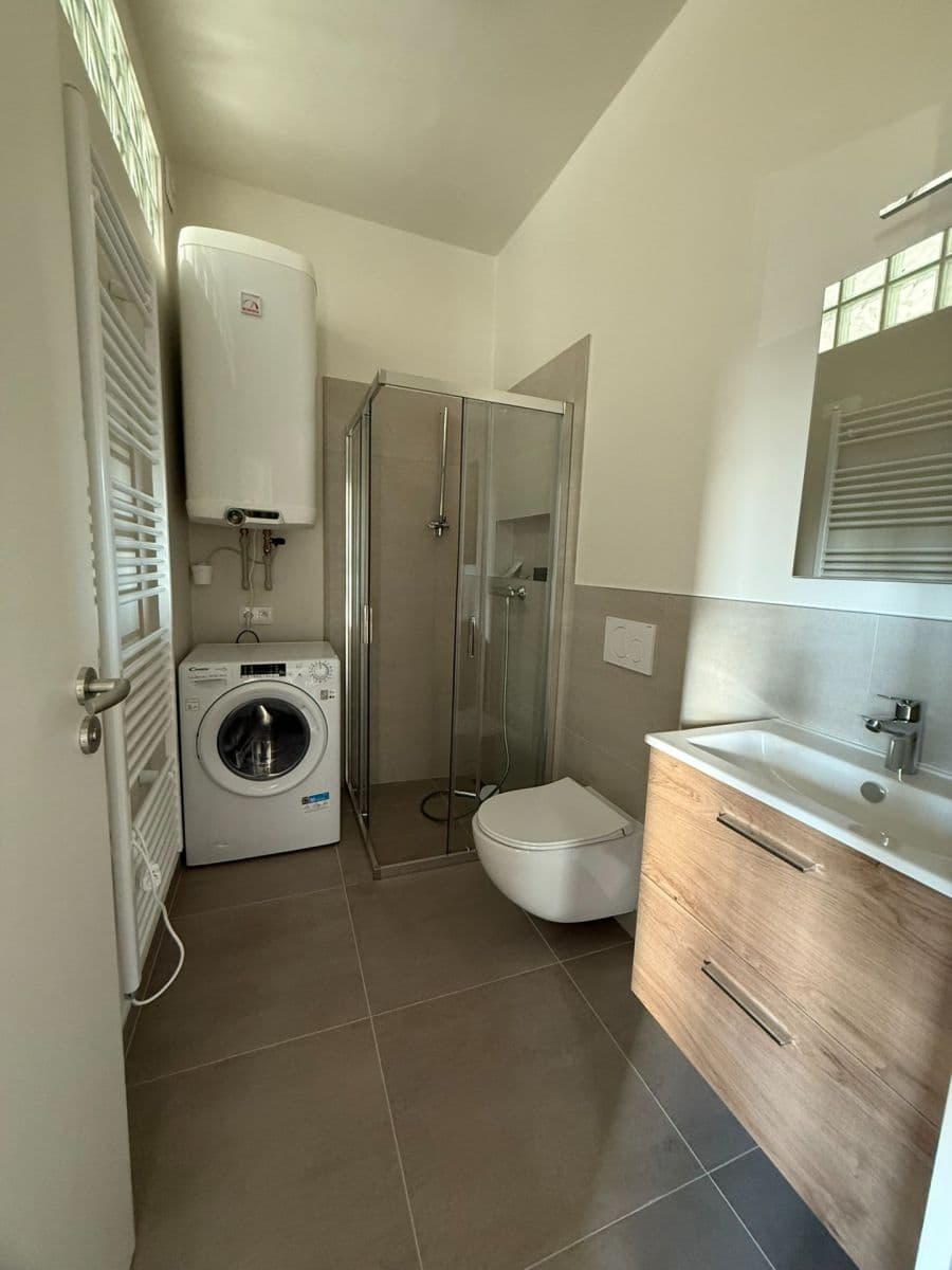 1 bedroom with open-plan kitchen flat to rent, 46 m², Mladoboleslavská, Prague, Prague 1 bedroom with open-plan kitchen flat to rent, 46 m², Mladoboleslavská, Prague, Prague