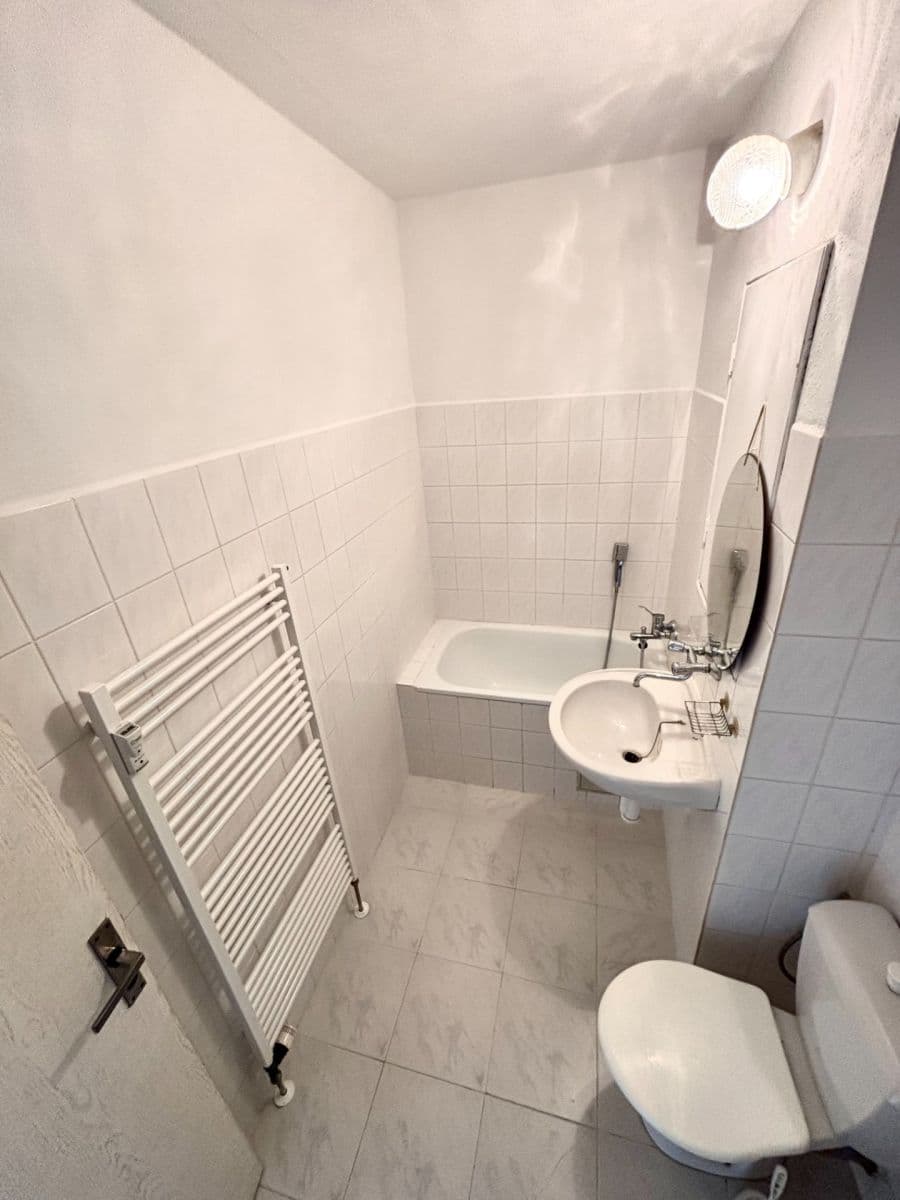 Studio flat for sale, 33 m², Urbinská, Český Krumlov, Jihočeský Region Studio flat for sale, 33 m², Urbinská, Český Krumlov, Jihočeský Region