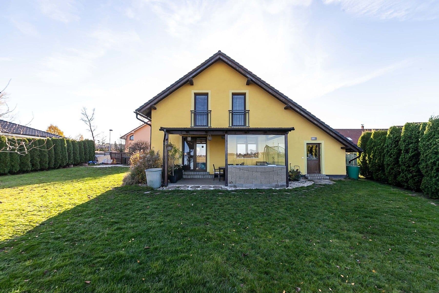 house for sale, 688 m², Radim, Středočeský Region house for sale, 688 m², Radim, Středočeský Region