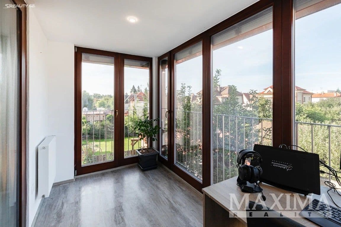 3 bedroom with open-plan kitchen flat to rent, 94 m², Pražská, Úvaly, Středočeský Region 3 bedroom with open-plan kitchen flat to rent, 94 m², Pražská, Úvaly, Středočeský Region